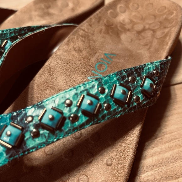 Vionic  sandals - Picture 2 of 5